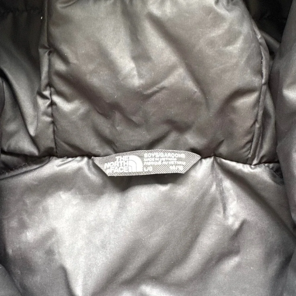 The North Face 600 Dryvent Black Kids Jacket
